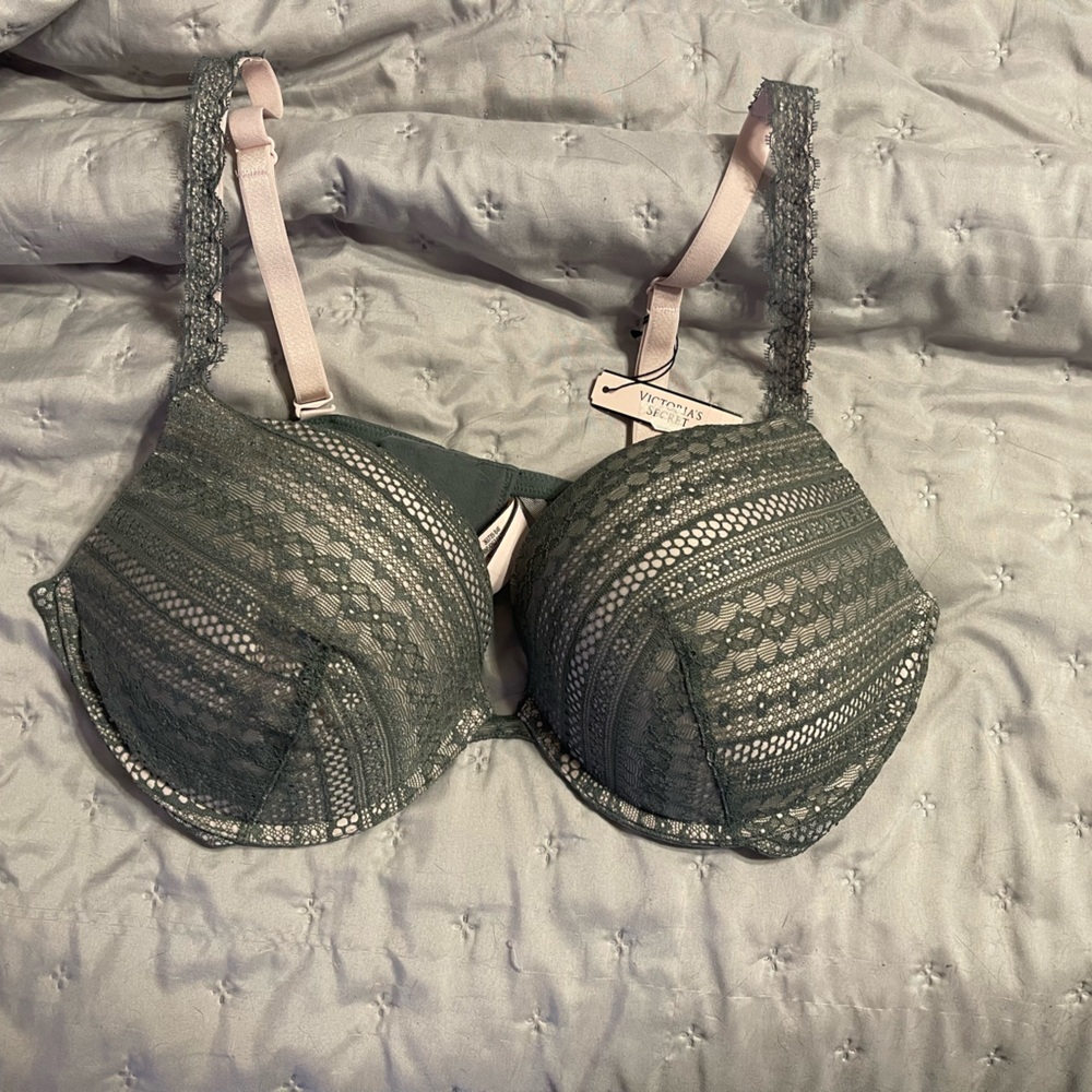 New with tag’s Victoria Secret Bra
